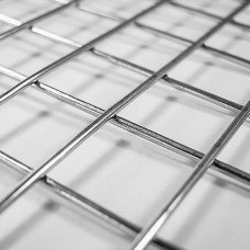 Сетка сварная нержавеющая квадратная в картах AISI 316 75х75х5 мм ГОСТ 23279-2012