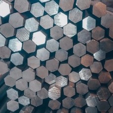 Шестигранник нержавеющий со специальной отделкой поверхности 20Х3МВФ 0,4 мм ТУ 14-1-3957-85